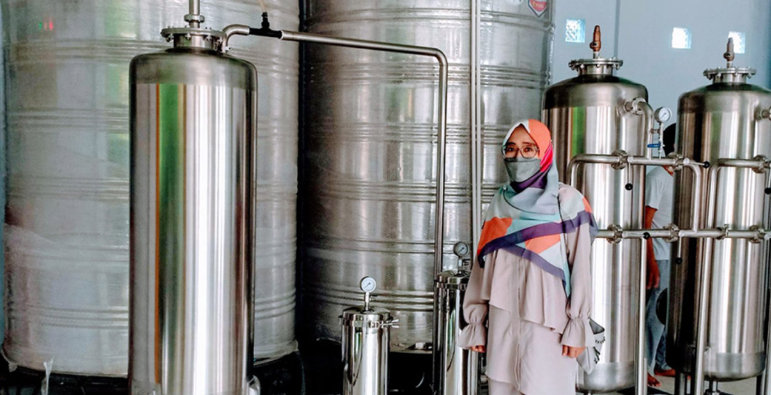 PENGURUSAN INDUSTRI AIR MINUM  DALAM KEMASAN